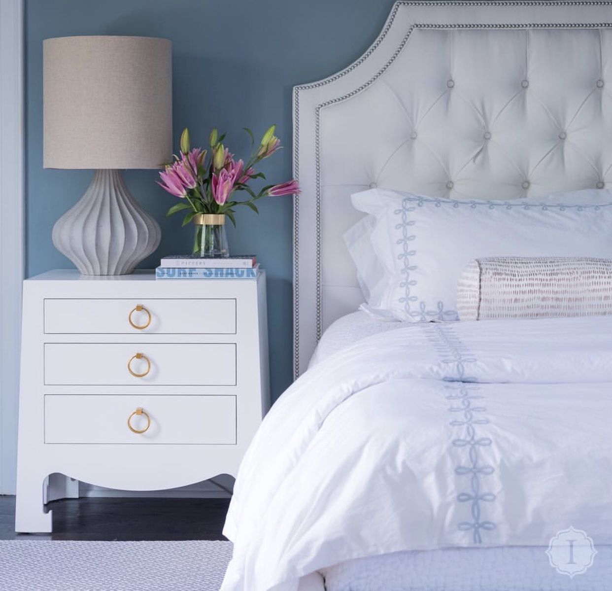 Jacqui Chiffon White Lacquered Side Table