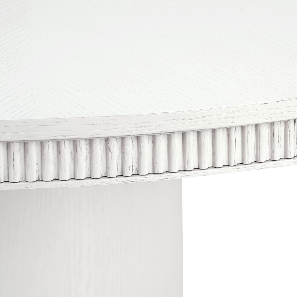 Kinsley Dining Table