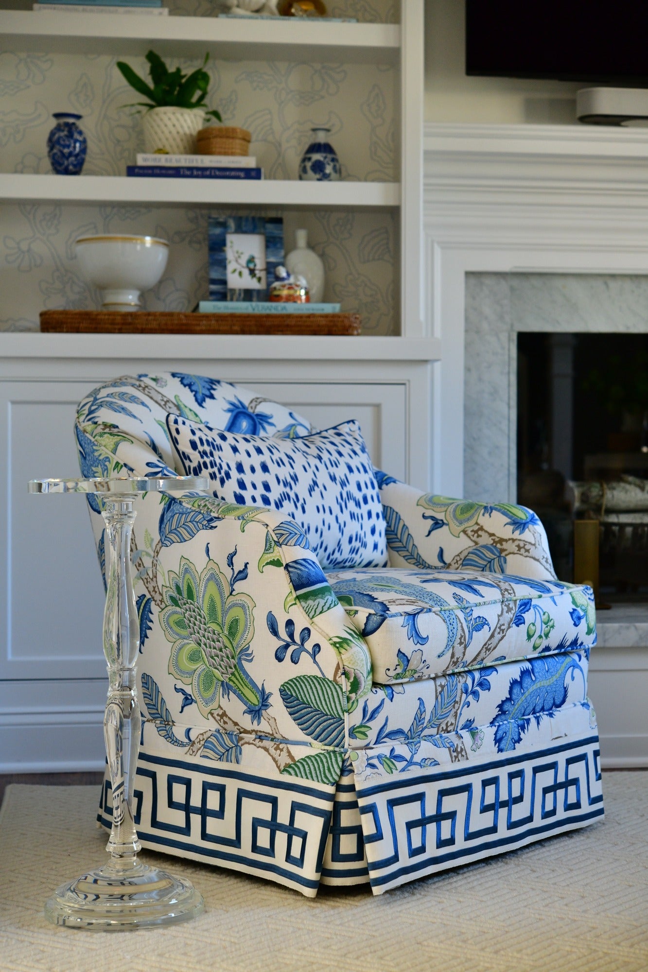 Cielo Crystal Drink Table